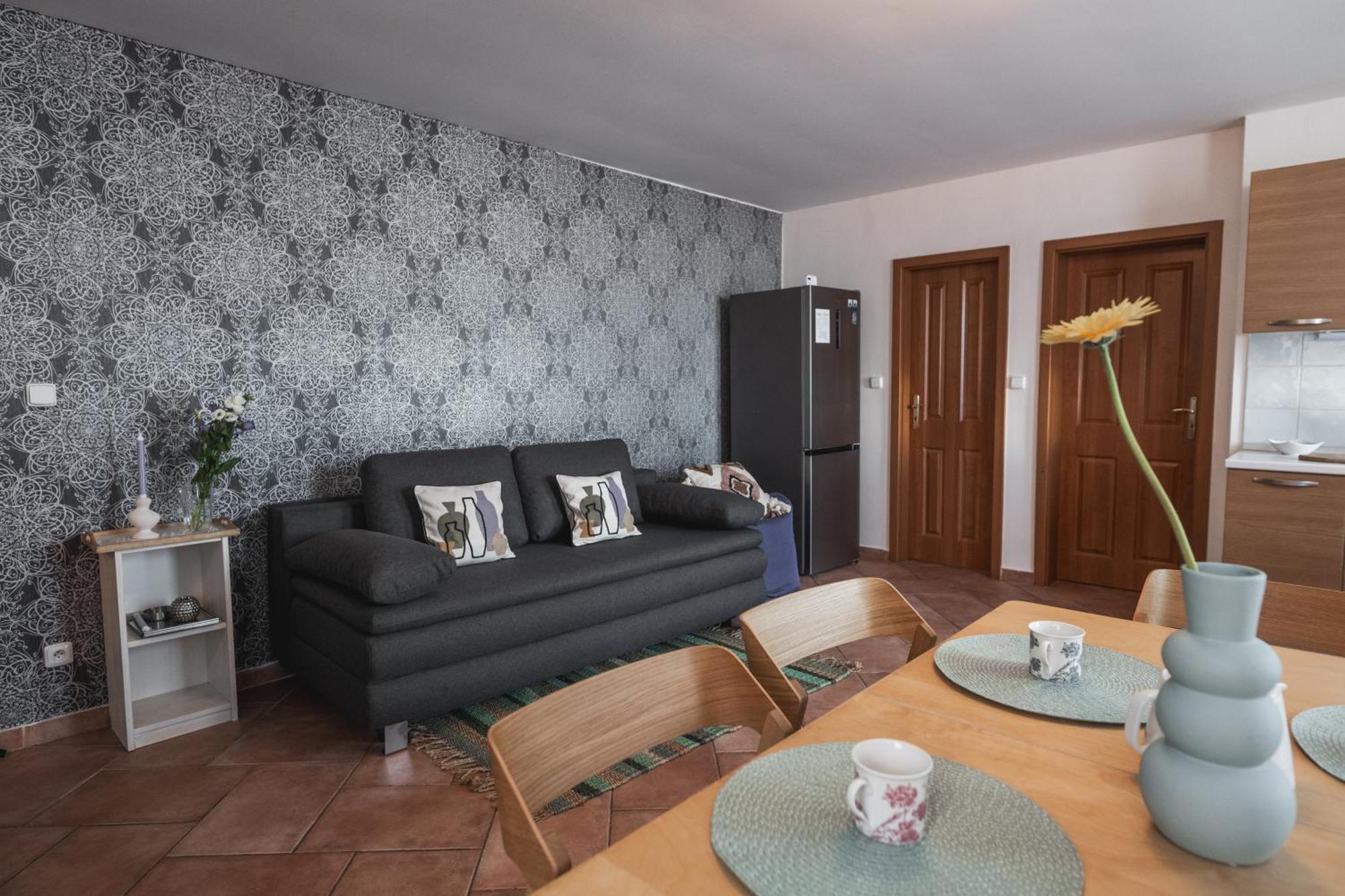 Spacious With Huge Balcony! Apartmán Prague